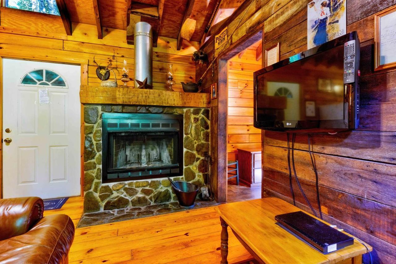 Panther Creek Cabins Cherokee Eksteriør bilde